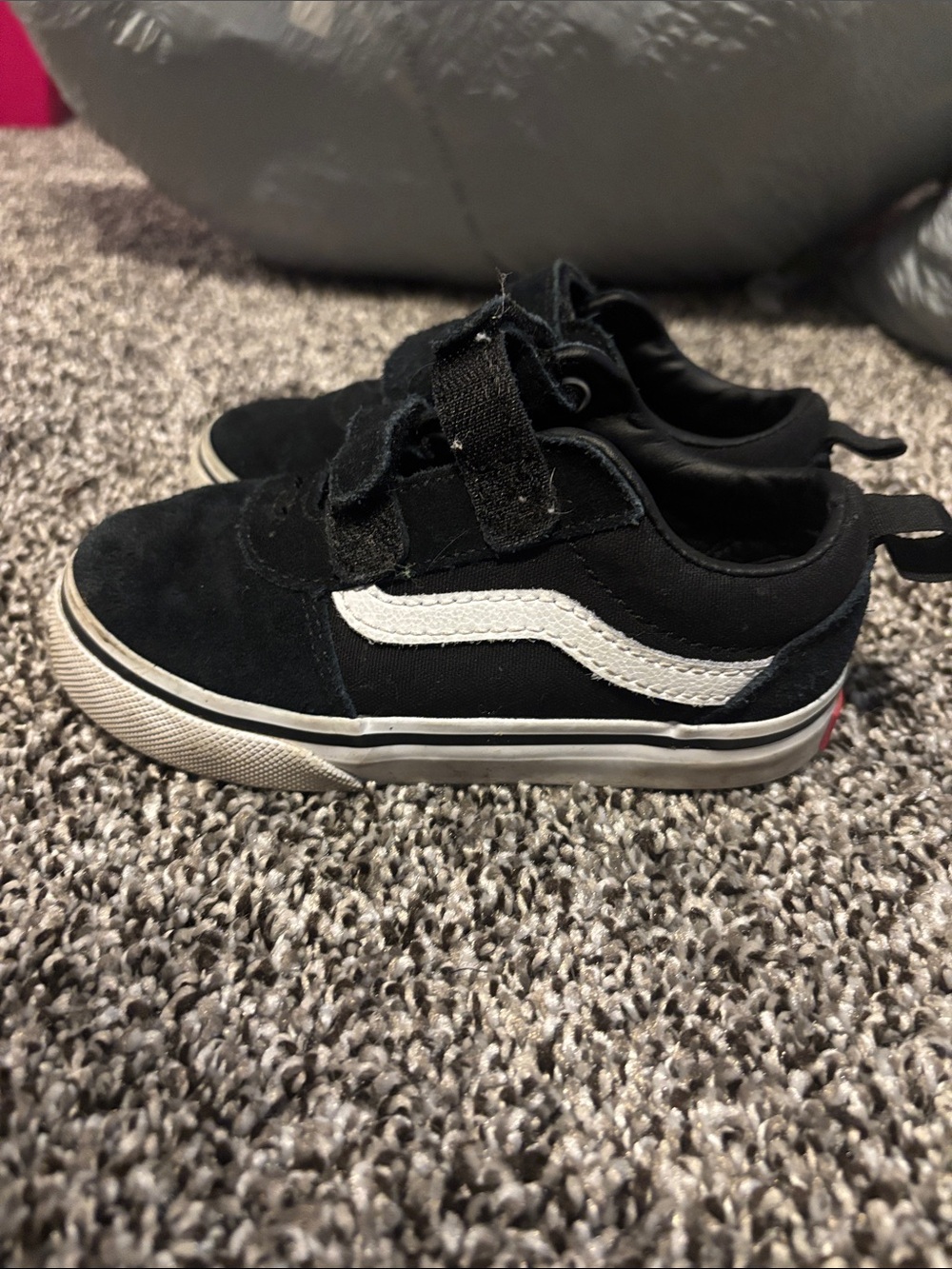 Vans Kids Black and White Old Skool Velcro Sneakers